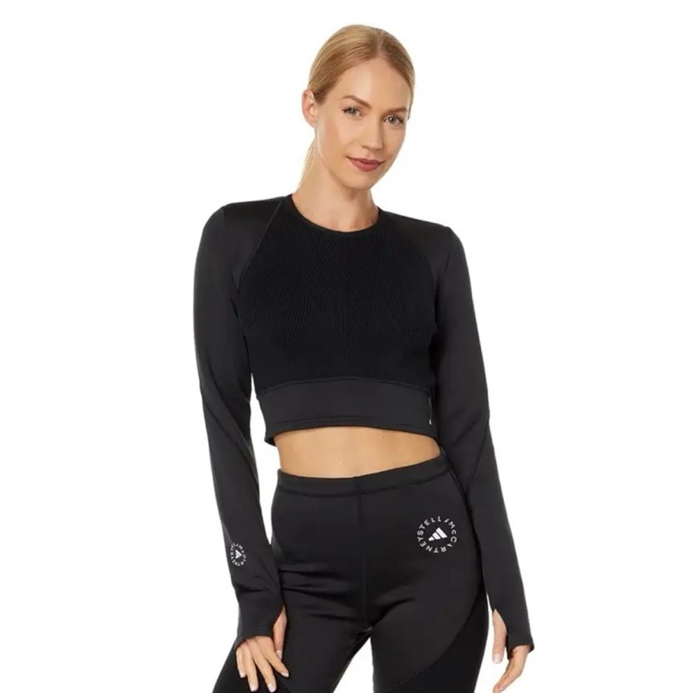 NWOT adidas by Stella McCartney
TrueStrength Flat-Knit Long-Sleeve Crop Top